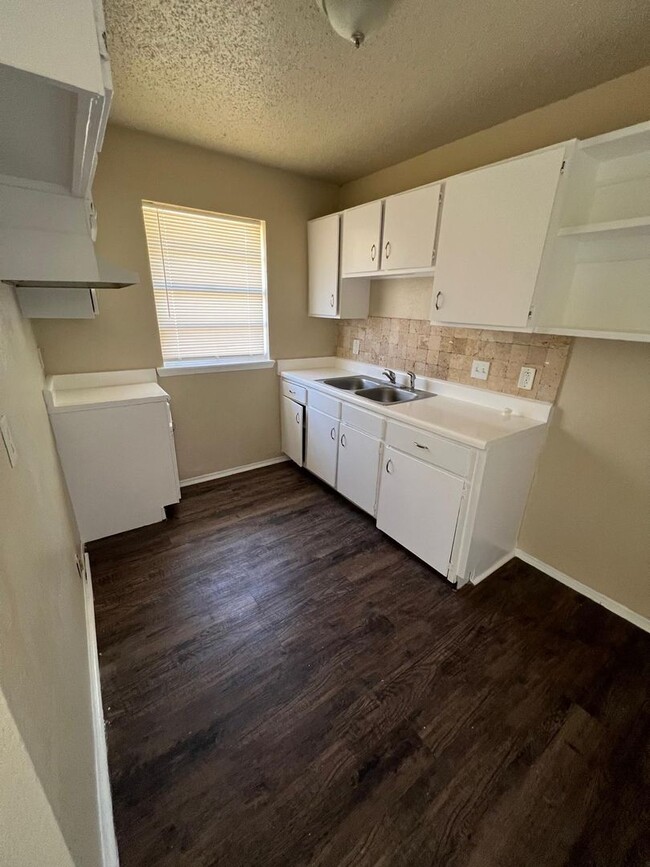 Photo - $0 First Month's Rent / $0 Deposit at Move-in