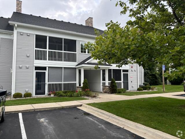 Building Photo - 4519 Inverness St Unit 48 Rental