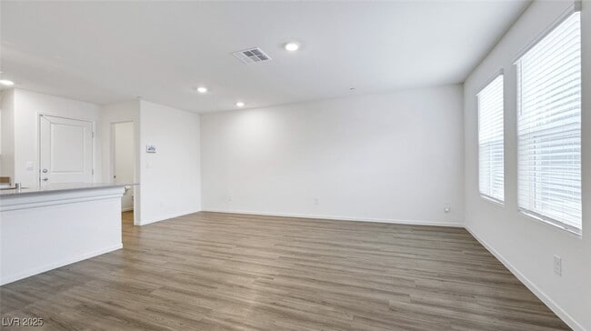 Photo - 3716 Celesta Vis Ave