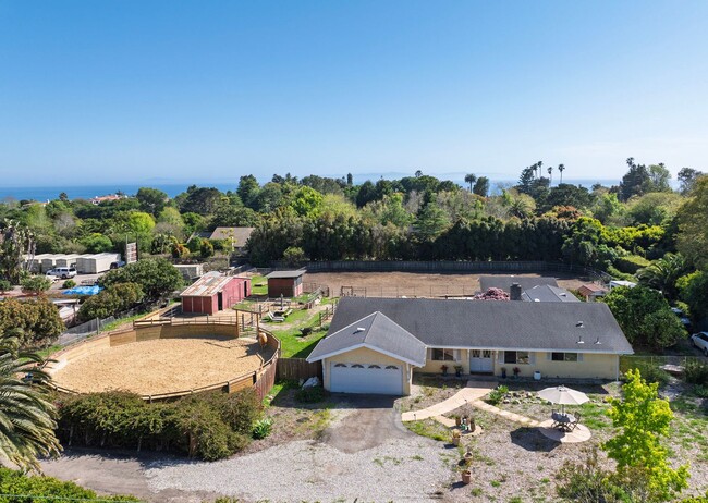 Building Photo - Discover Your Dream Sanctuary at Braemar R... Rental