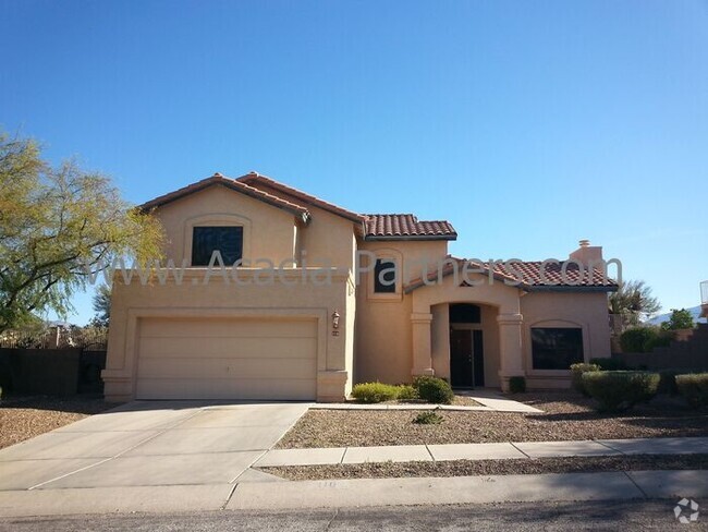 Building Photo - Beautiful home with private yard that back...