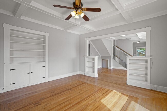 Photo - 975 University Ave Unit 975HOUSE