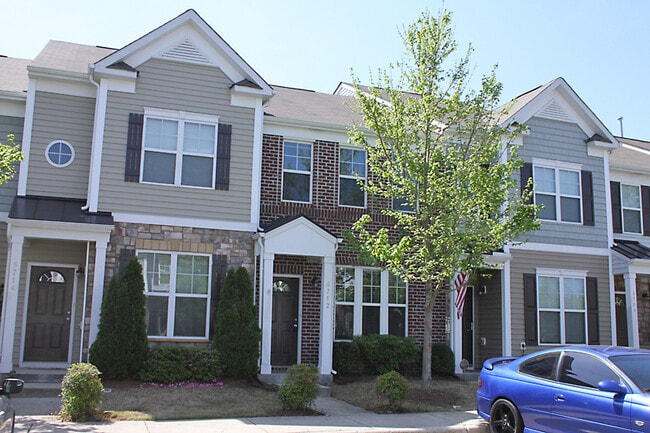 Beautiful Two Bedroom Townhome in Convenie... - Beautiful Two Bedroom Townhome in Convenie...