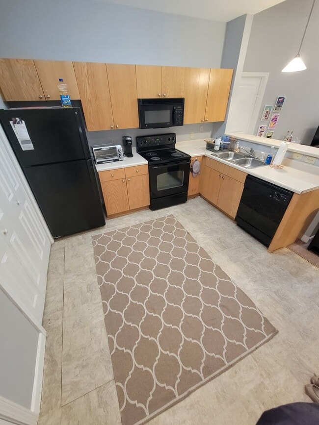 Photo - 100-100 Unit Room 2 - Room 2