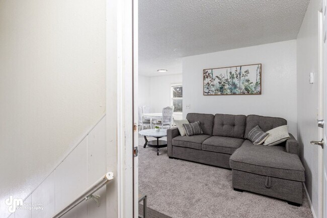 Photo - 2906 W 32nd Ave Unit 2