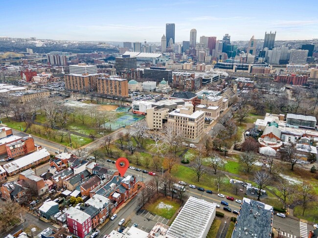 Photo - 218 W North Ave