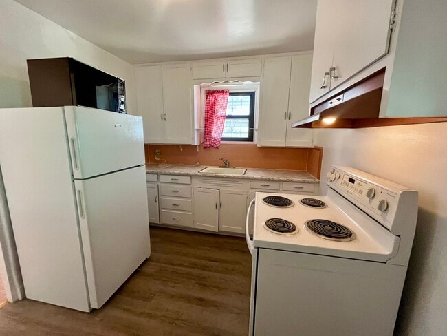 Photo - Charming 2 Bedroom 1 Bathroom Home In The South San Pedro Neighborhood!