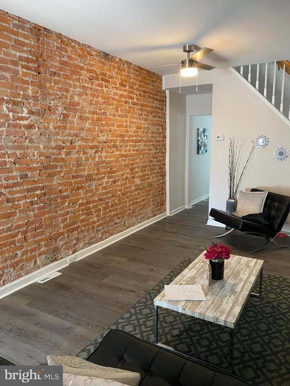 Photo - 1705 W 8th St