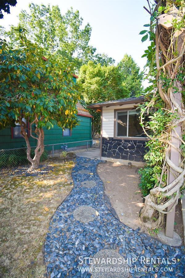 Photo - 5017 SE 45th Ave