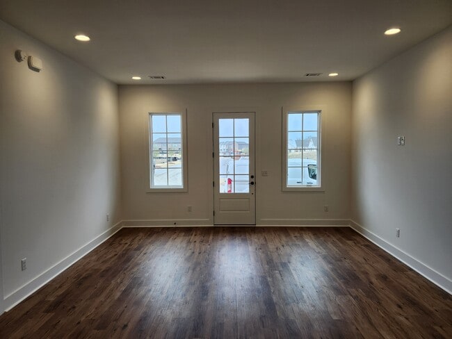 Photo - 4401 Bloomsbury St