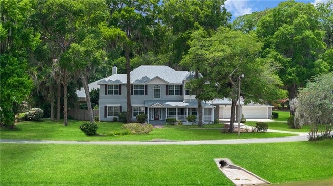 Building Photo - 1628 SE 29th Terrace