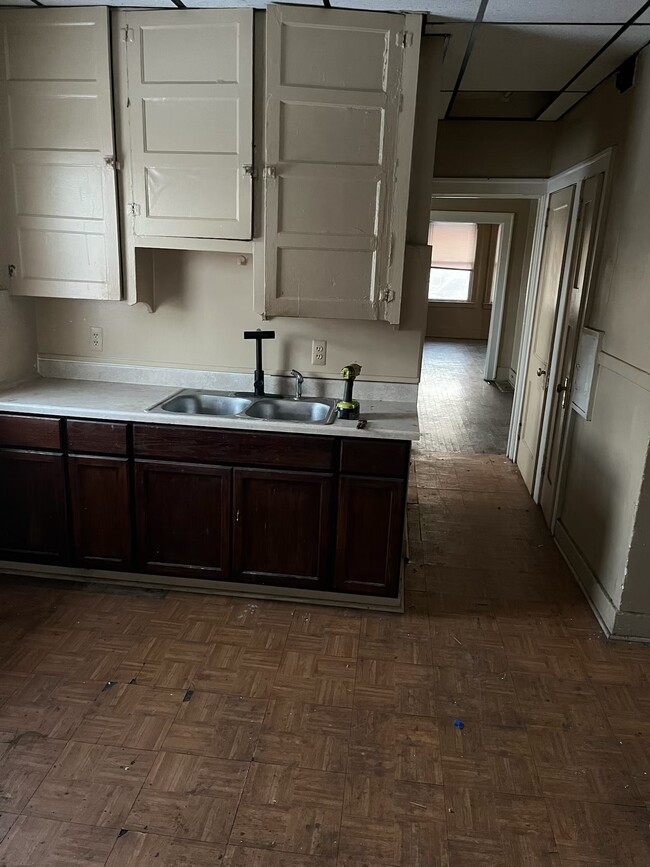 Photo - 15114 Holmur St