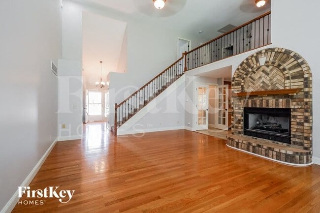 598 Woodchuck Ln