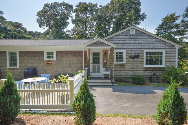 Photo - 31 Garrison Rd
