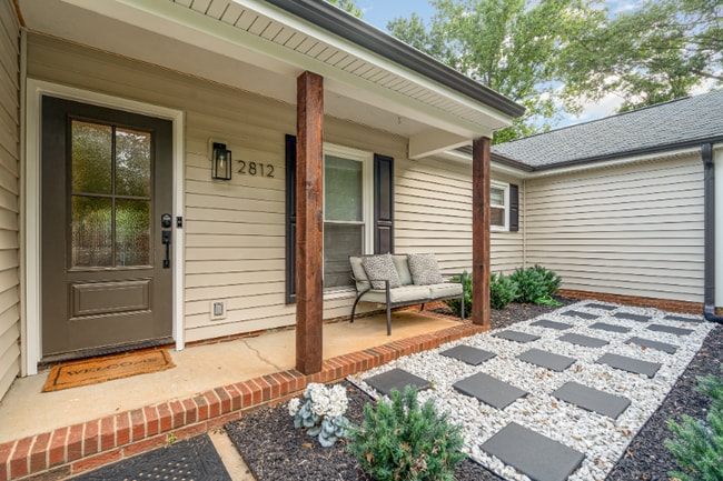 Photo - 2812 Olde Whitehall Rd