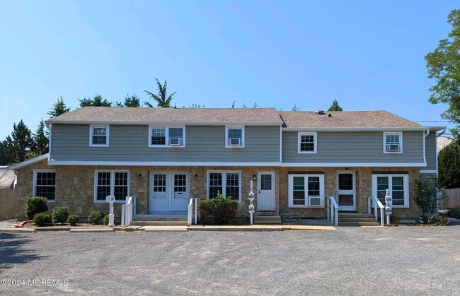 609 Higgins Ave Unit D  