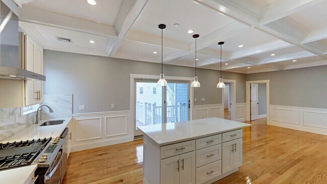 Photo - 30 Centre St Unidad 3