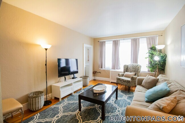 Building Photo - 90 Kilsyth Rd Unit 44 Rental