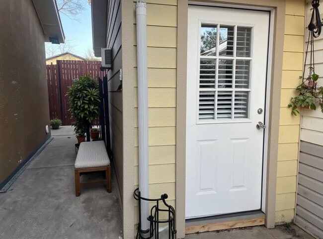 Photo - 2351 Longhorn St Unit #C