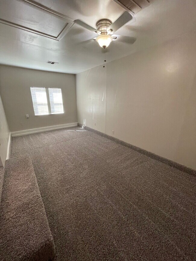 Photo - Beautiful House Located Within Minutes Of Junior High & High School!