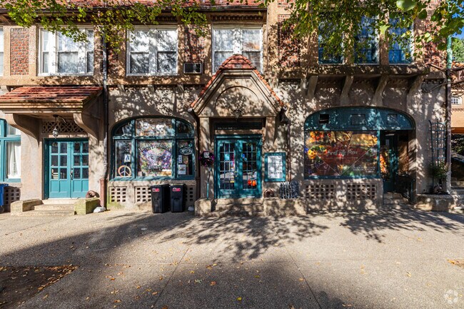 Photo - 12 Station Sq