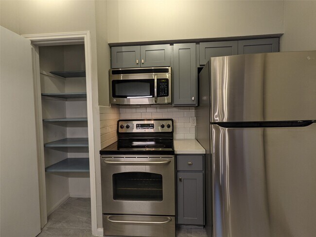 Photo - 2475 Underwood St Unit True