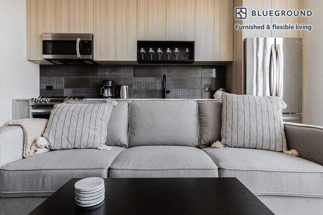 Photo - 1400 W Randolph St Unit FL16-ID1170