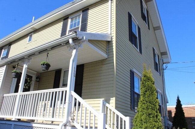 Photo - 226 California St