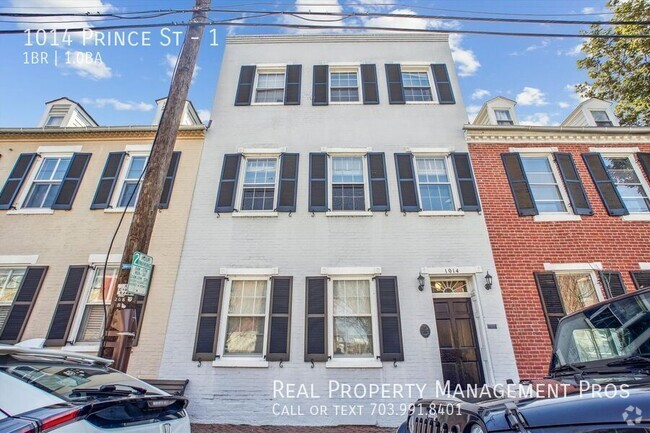 Building Photo - Charming 1-Bedroom Apartment in the Heart ... Unit 1