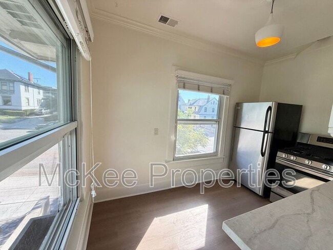 Photo - 2144 1/2 First Avenue