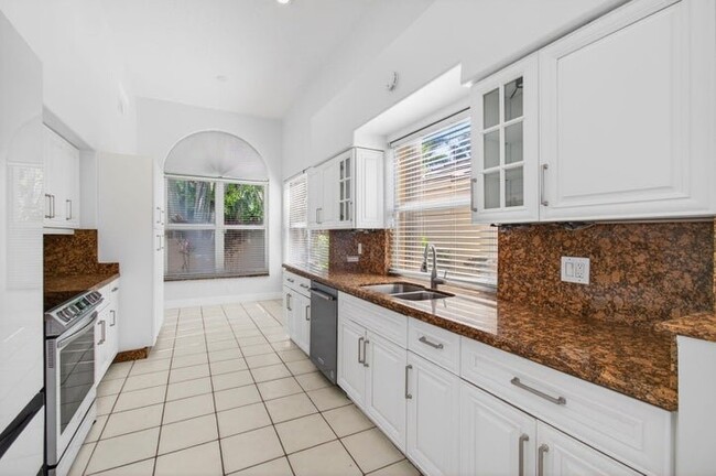 Photo - 7848 Travelers Tree Dr