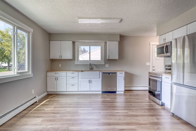 Photo - Beautifully renovated three bedroom with l...