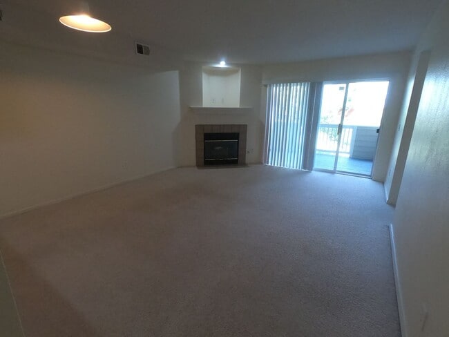 Photo - 2850 Aurora Ave Unit 203