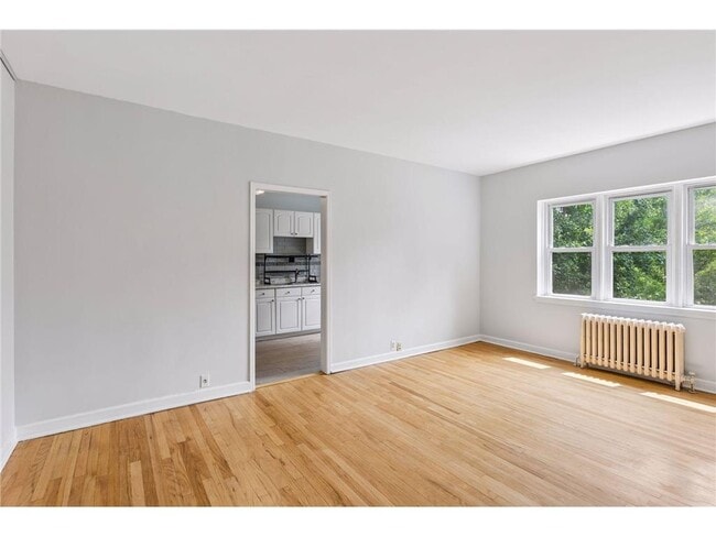 Building Photo - 3128 W Bde Maka Ska Blvd Unit 415