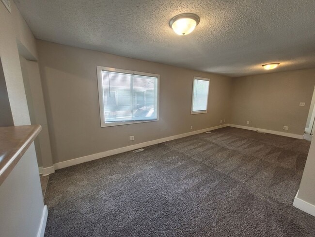 Photo - 2 Bedroom, 2 Bathroom Home with large garage!