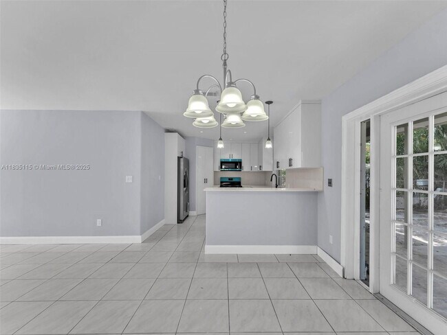 Photo - 6525 SW 18th St House