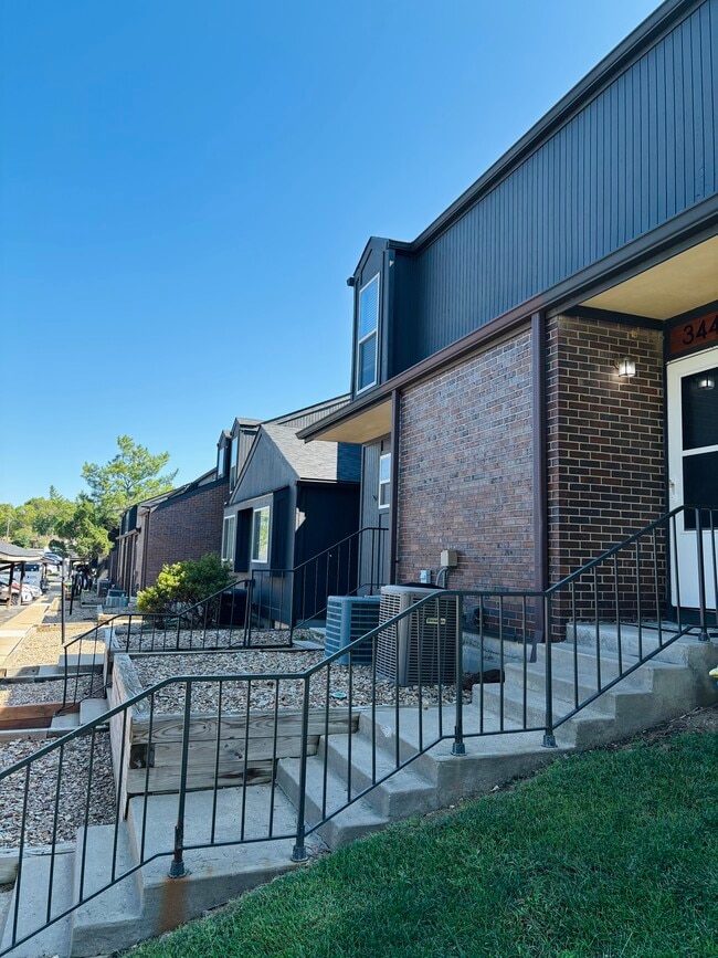 Photo - Windchase Flats & Townhomes