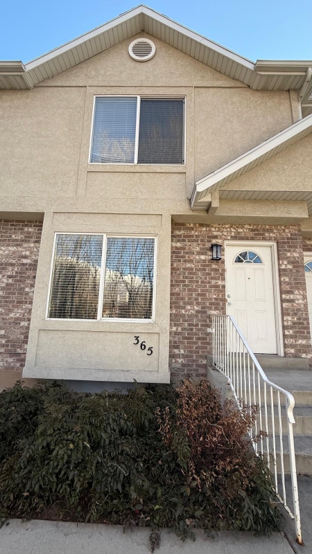 Photo - 365 E 760 N