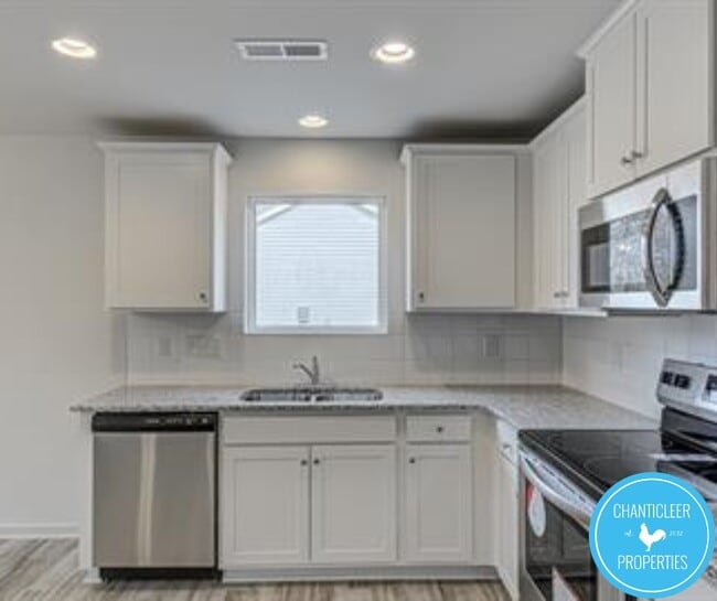 Photo - 2433 Harrison Dr