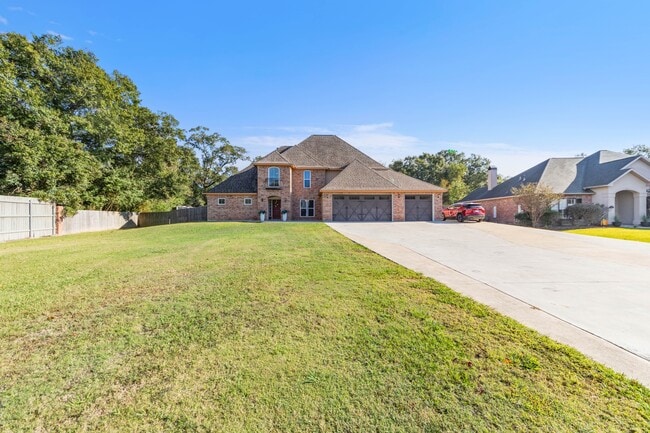 Photo - 213 E Peck Blvd