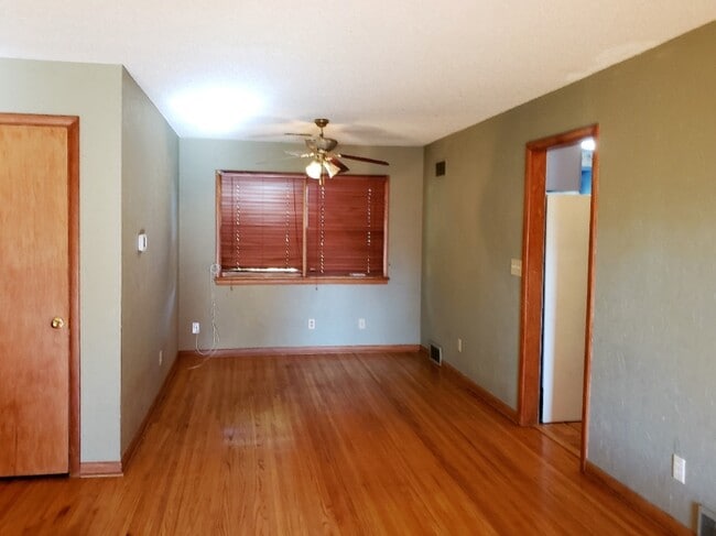 563 S Kokomo Ave