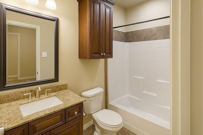 Photo - 811 S Wilson St