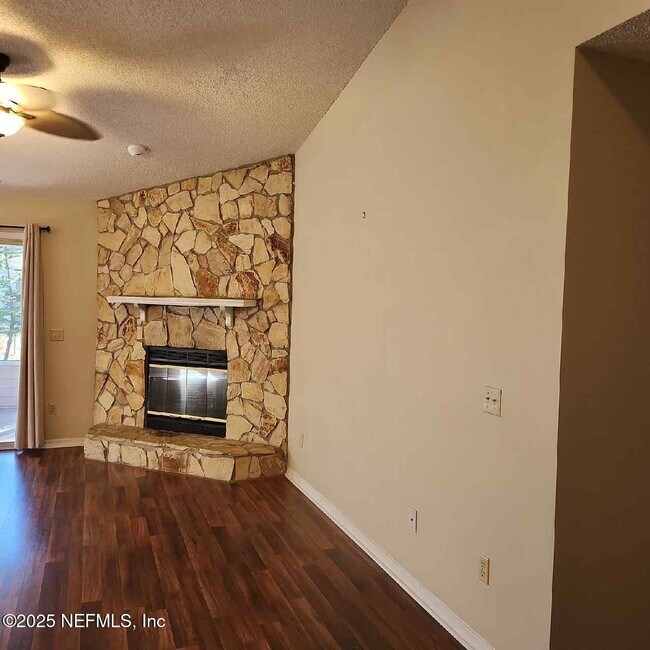 Photo - 2210 Captain Kidd Dr