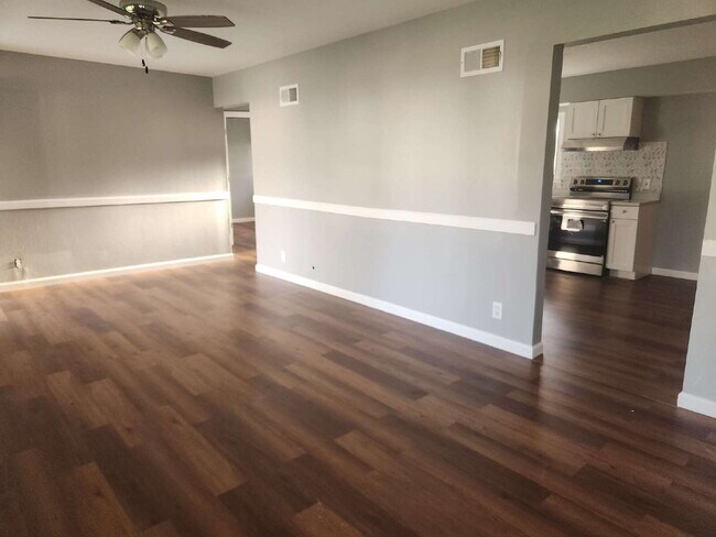 Photo - Completely Rehabbed Home in Oakville Schoo...