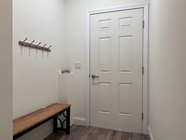 Photo - 30 Alpine Place Dr Unit 104