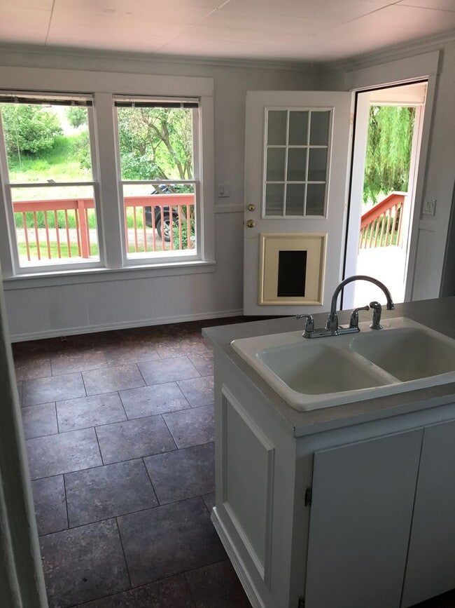 Photo - Charming 3 bed South Spokane Farm House