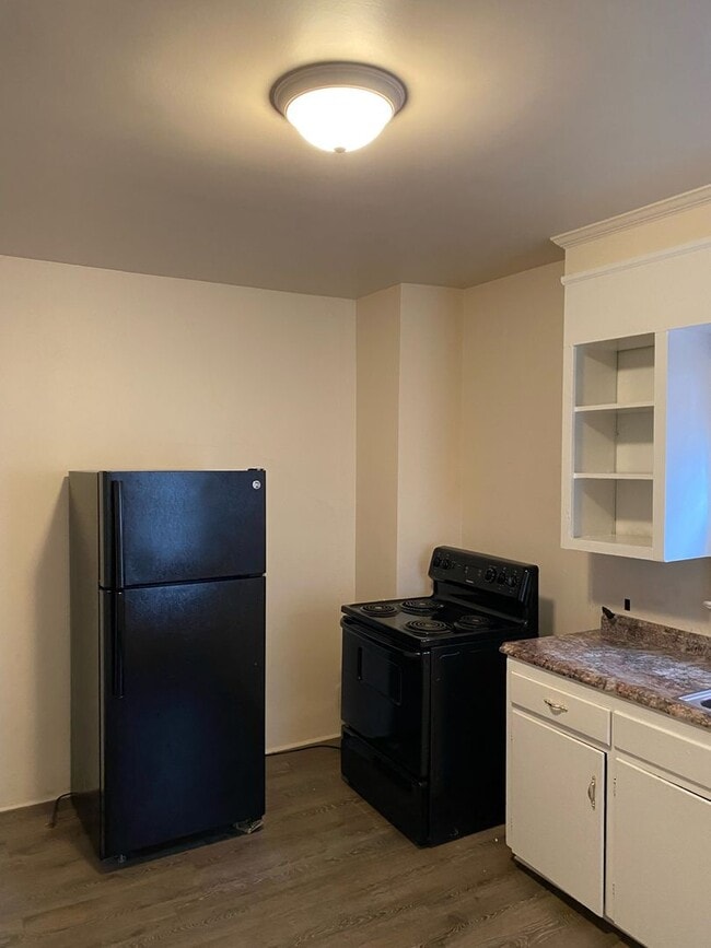 Photo - 627 W Philadelphia St Unidad 2