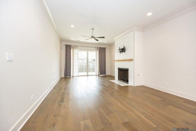 Photo - 8543 Landau Dr