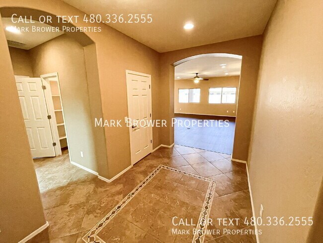Photo - 668 W Stanley Ave