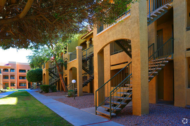 Building Photo - Zona Rio Rental